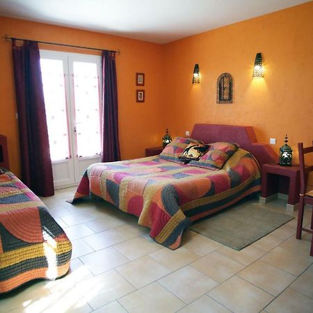 Le Jas Du Gabian Hotel Volonne Kültér fotó