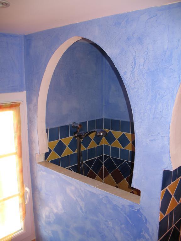 Le Jas Du Gabian Hotel Volonne Kültér fotó